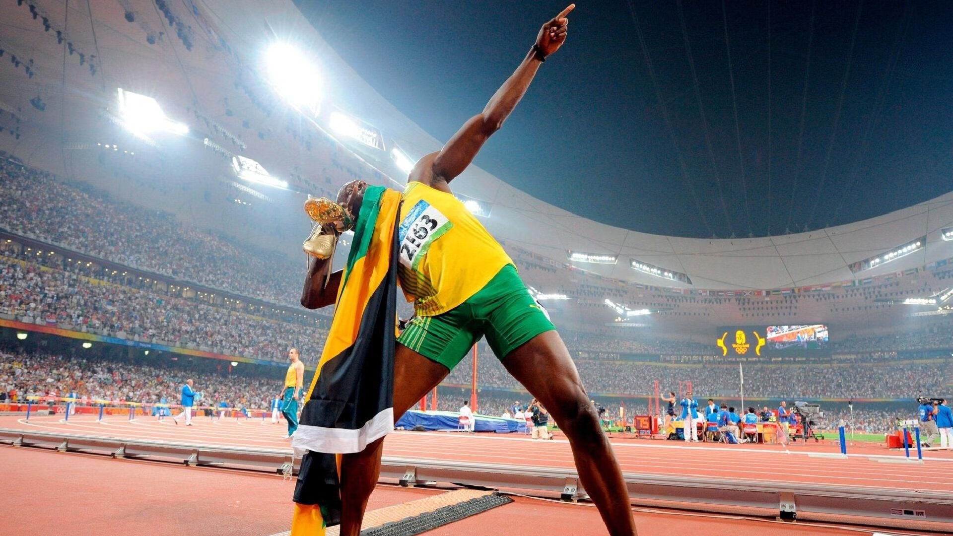 马赛引进欧洲各国球员,打造多元化阵容,马赛得欧冠